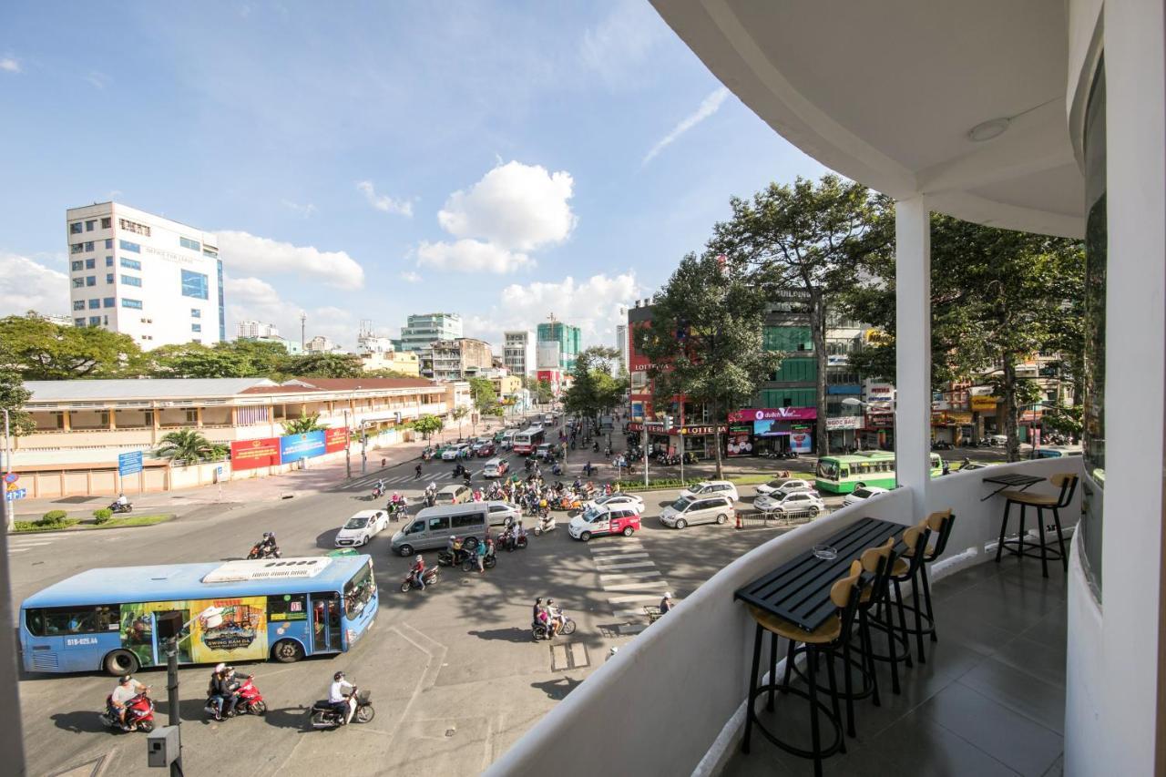 Scandinavian Apartment With Balcony In Bui Vien Ho-Chi-Minh-Stadt Exterior foto